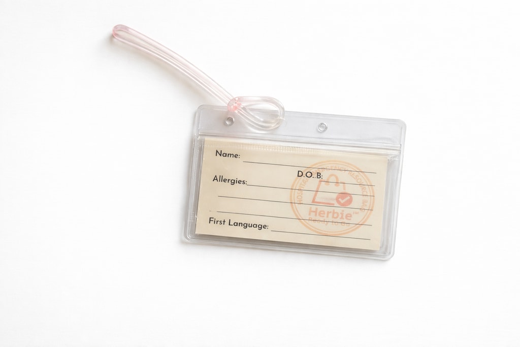 Luggage tag included in the bag.